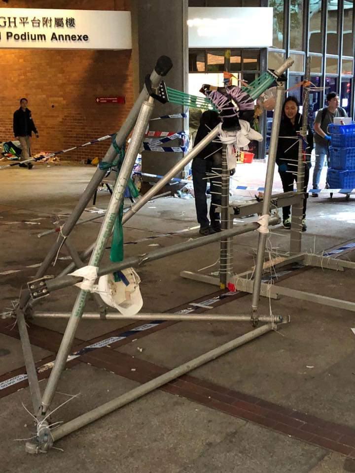 Chris82895304's tweet image. Good that these #HKTerrorists finally have to pay for their crimes. I hope they get them all. Btw. what happened to #FiveDemandsNotOneLess? 😉 Is anybody still #StandWithHongKong, or have all these losers finally left #HongKong or are in jail?