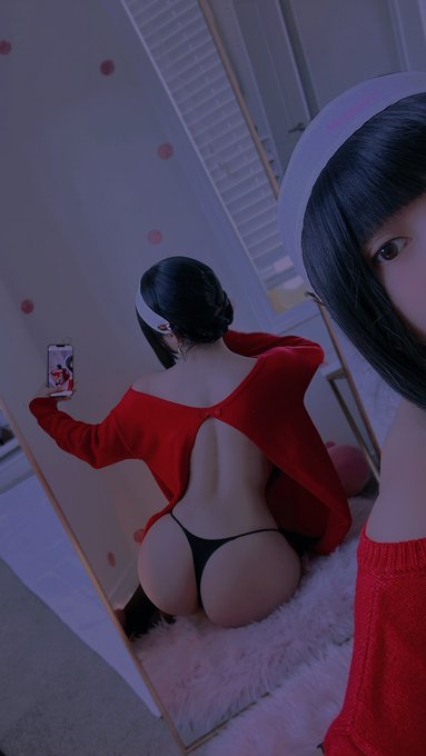 anime #スパイファミリー

♥️ RT 🔁 if I should make more pics for Yor mommy’s red dress? https://t.co/jSYEIPWT