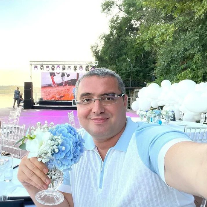 Bobby_Usatti's tweet photo. #NewProfilePic https://t.co/VqEivVaQb7