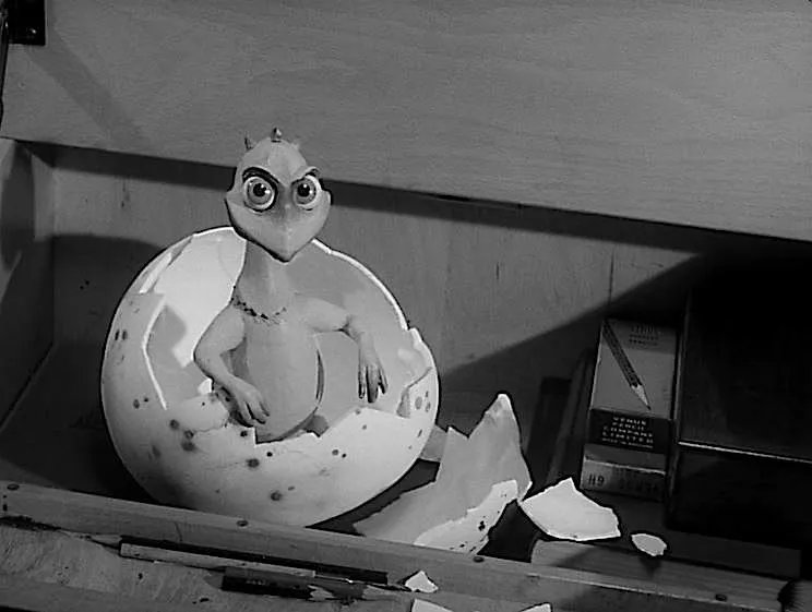 TalkingPicsTV's tweet photo. A strange egg hatches into THE MONSTER OF HIGHGATE PONDS (1961) 9:30am #RachelClay #MichaelWade CFF family fun featuring #RonaldHoward https://t.co/KeFhVNbIMv