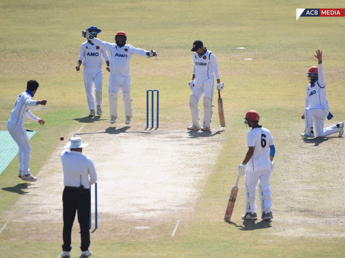 AcbDomestic's tweet photo. Banking on half-centuries from Ijaz (93), @Sediq_Atal26  (78), @abdulma85144702 (70) &amp; Hayatullah (57) and excellent spin bowling displays from @ShGhafari19 (8/56) &amp; @AlikhilMir (6/33) propelled Amo to beat the MAR region by an inning &amp; 132 runs.

More: https://t.co/dFIUpQa08Z https://t.co/7B6O7aJcb3