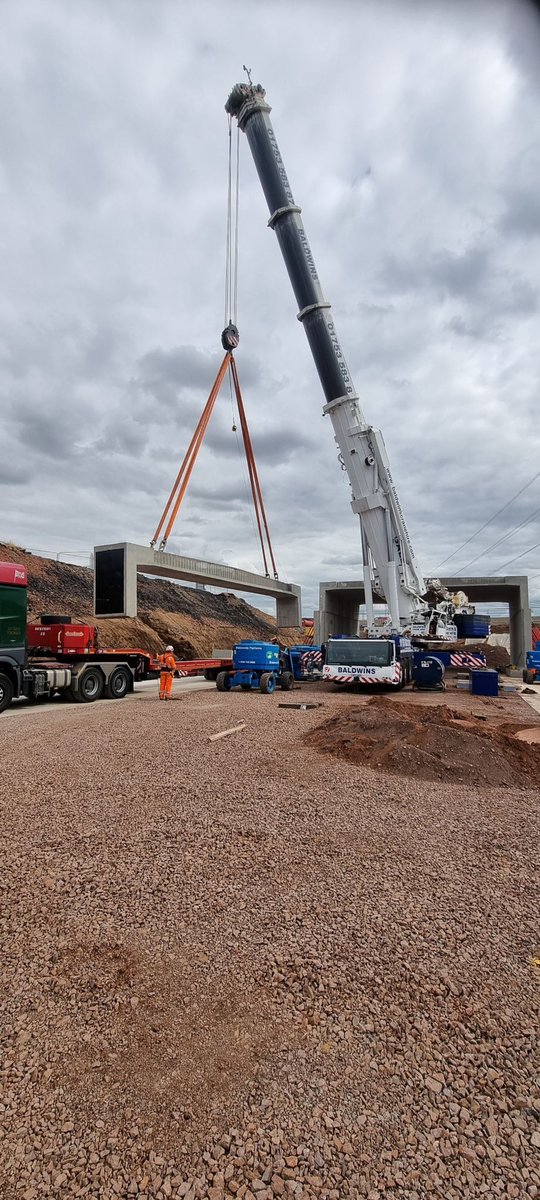 HeavyLiftHQ's tweet photo. Project Scotland. Liebherr LTM1500 https://t.co/7I1e6Yc9K9