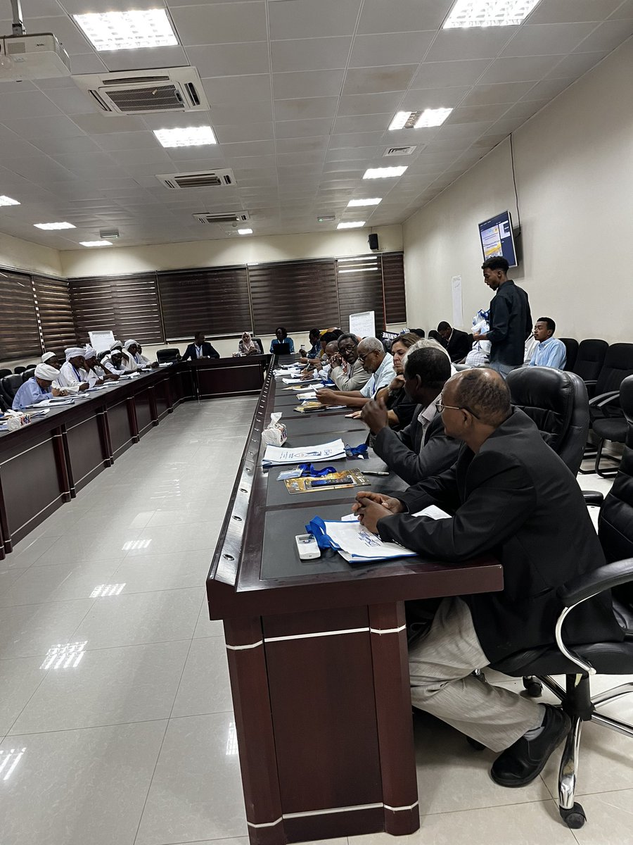 WaterResearchC1's tweet photo. Professor Gamal starting the opening session and welcoming the participants.
#live
@WatDev1 
@ASARECA https://t.co/Da0CFm8EQQ
