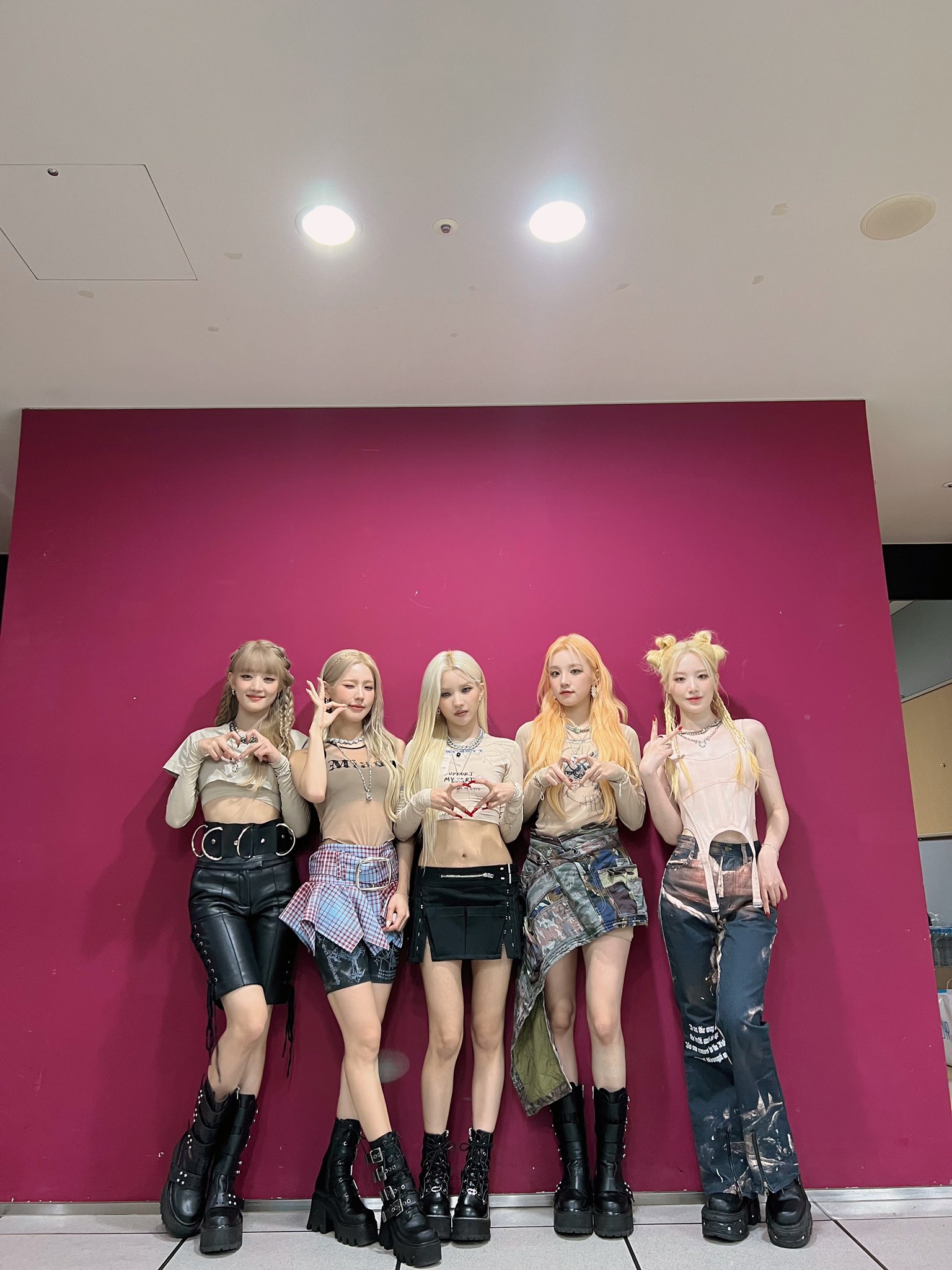 FfqG_dlagAAVnuZ?format=jpg&name=large