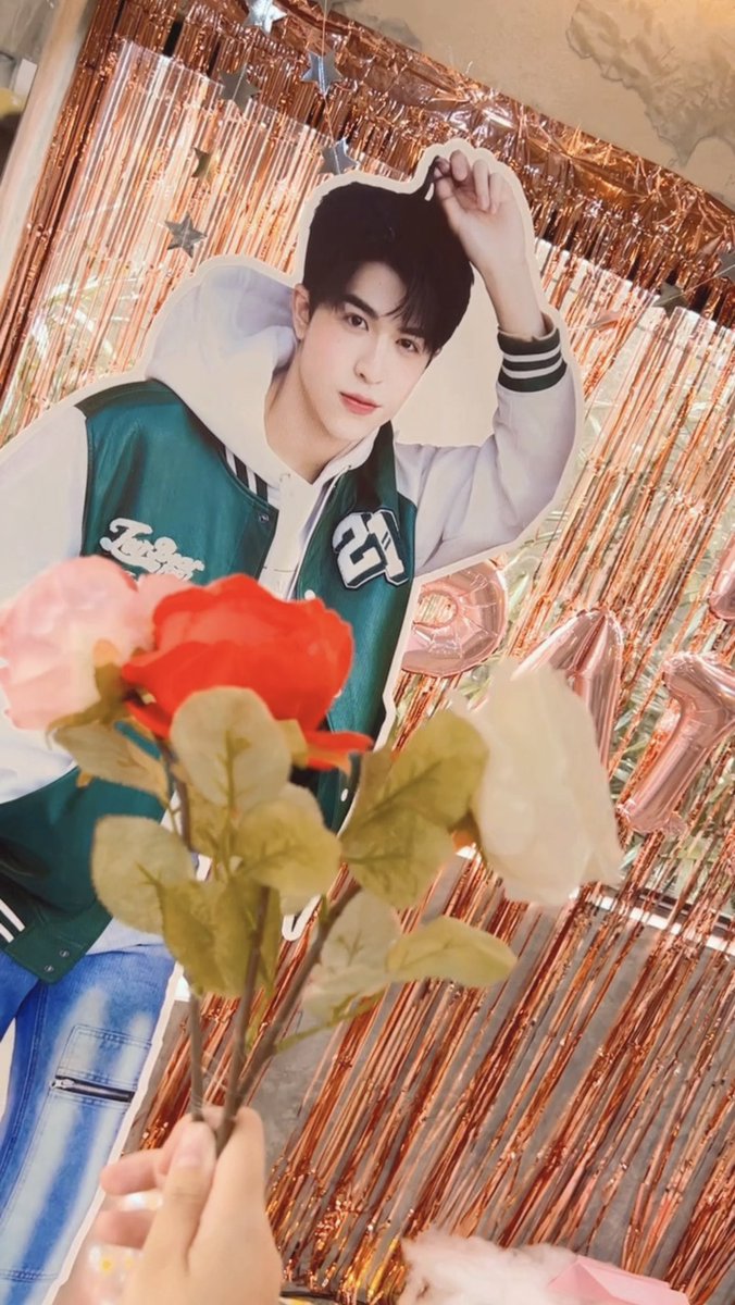 AU_DI_Audi's tweet image. มาเช็คอินขอแพทเป็นแฟนค้า

#INTO1Patrick #แพทริค 
#RoseofPatrickDream