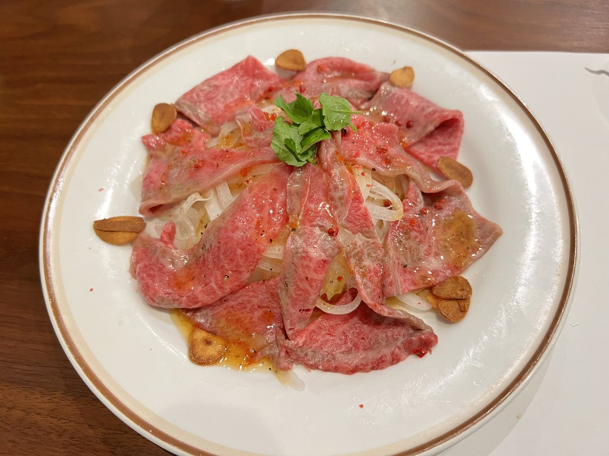 uw_rc's tweet photo. 旦那の夕飯用意しなくていい日とか最高🤘🏻
こないだ食べたお肉美味しかったなぁ🤤 https://t.co/KSWLdvBptP