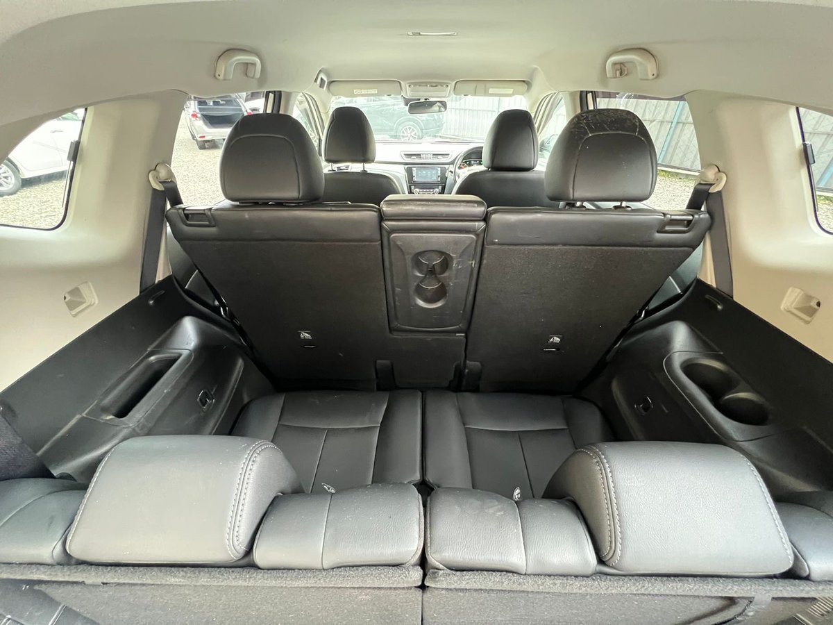 mercywamagari's tweet photo. Nissan X-trail 2017, Milage 40K , Fully Loaded , Mode Premier , 7 Seater , 4-wheel , Leather seats , Heated seats , Push start , Parking sensor , Alloy Rims , autech Grade , cash 2.65M
#kenei #brookside https://t.co/6BA1seKQyV