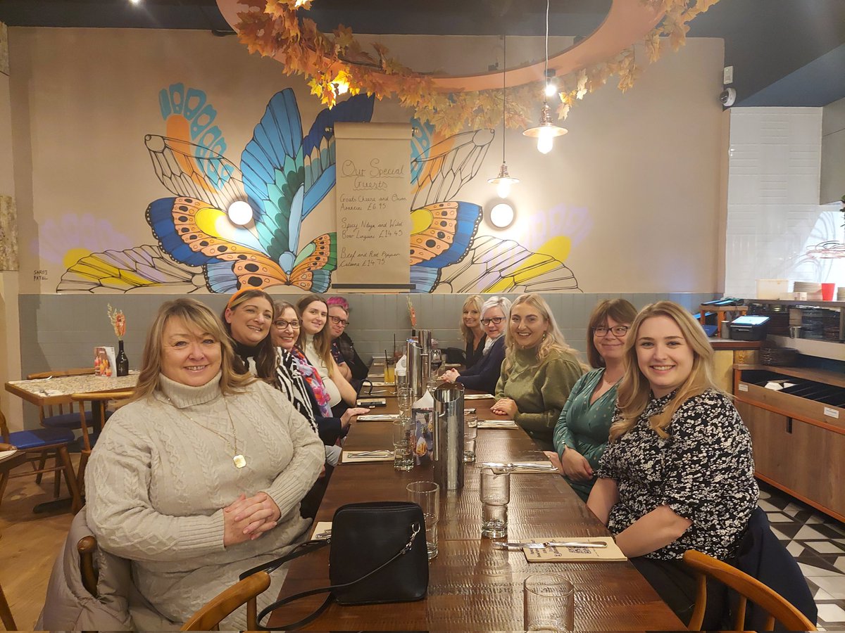 InspiraVicE's tweet photo. Lovely night out last night to say thank you and farewell to Poppy! Thank Lilly for organising! Such a fantastic team! Lots of fun and great Friday vibes!! #FridayVibe @inspiraforlife @InspiraLaurenJ @InspiraLydiaB @InspiraRayE @InspiraPamG @InspiraBradleyW @InspiraKathrynT 🥰😁 https://t.co/awZhLwDqZy