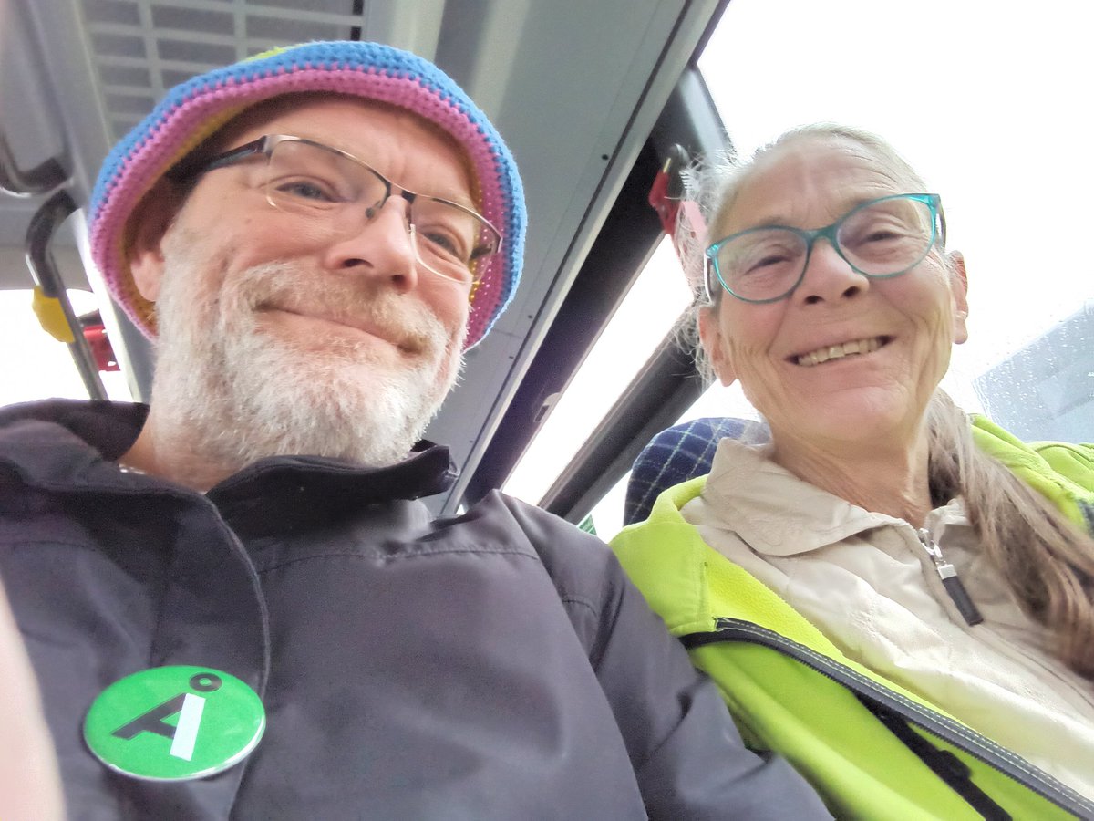 TFKortholm's tweet photo. På vej til #Kvinde #Liv #Frihed i #Horsens hvor Mads Damgaard Mortensen @Mads5408 fra @alternativet_ stiller op, som repræsentant for Å, når vi ikke har en lokal kandidat 💚🖖 https://t.co/2Xb5ybikue
