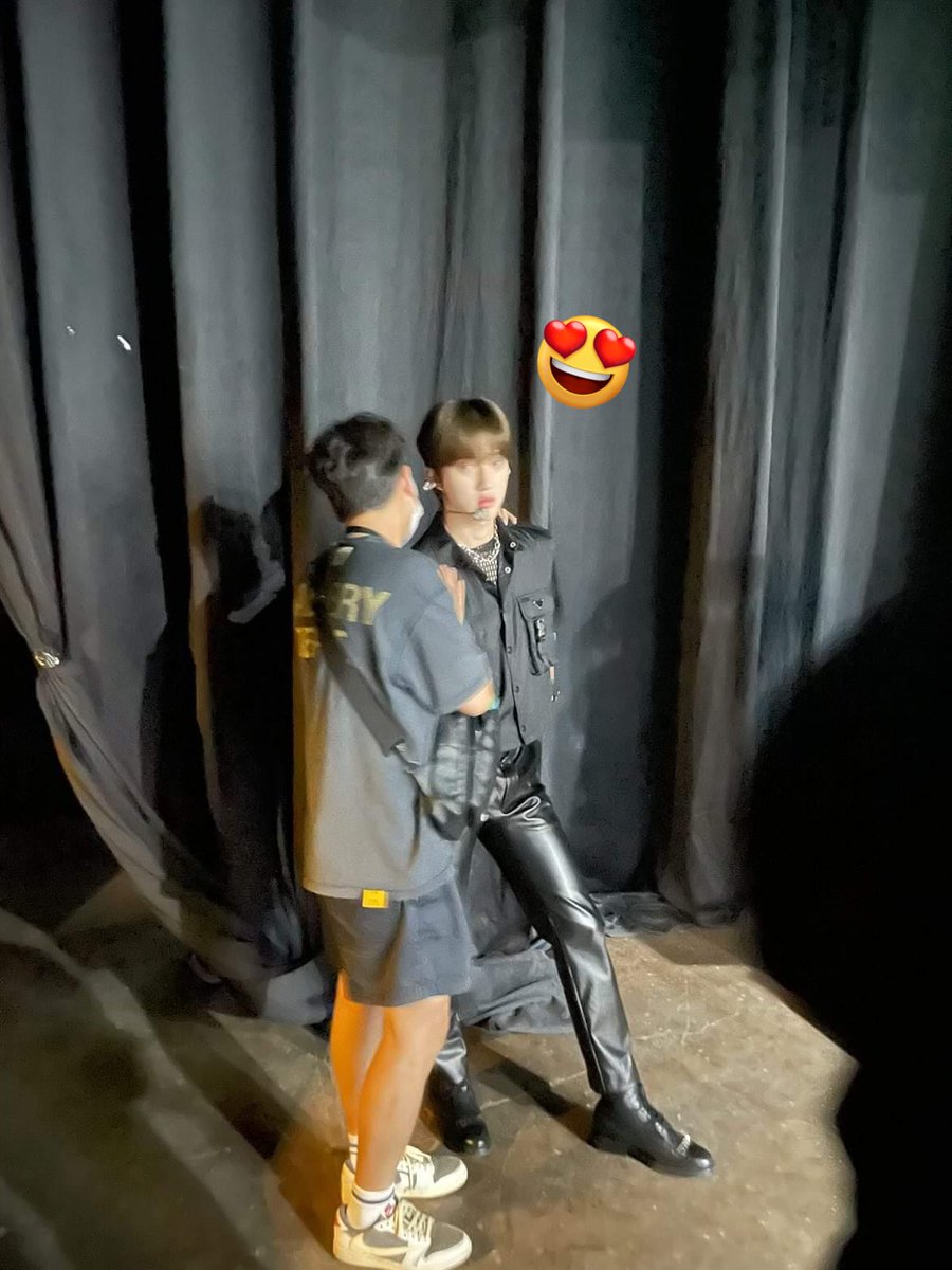 joochan4life's tweet photo. grabe tong friend ko nato napaka swerte din at naging part pa ng local prod team . niyaya ko pa mag golcha akala ko hindi manonood pero part pala ng prod team . sabi ko next time if ever willing din naman ako mag prod team hahaha just one call away huhuhu 😭 https://t.co/AgfO8WLpqD