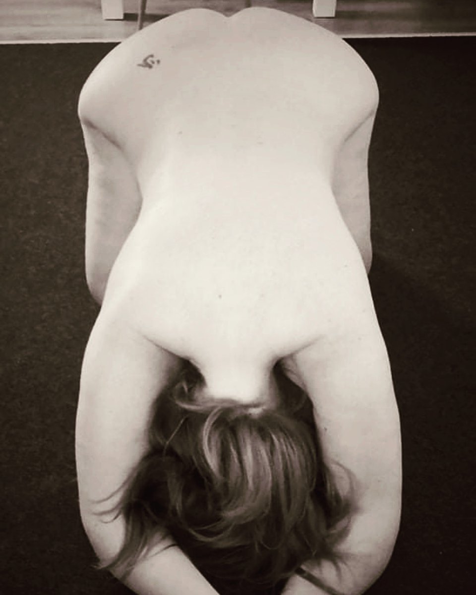 msaddictivedk's tweet photo. I'm yours 🖤
#danskepiger #danishgirl #goodgirlbadgirl #makingmemories #bdsmsubmissive #bdsm #bdsmsub #bootylove #onmyknees #waitingforyou #onmykneesforyou #barenaked https://t.co/ATLEW6phjQ