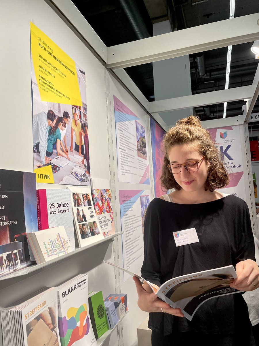 Tag 4 auf der Frankfurter Buchmesse ist gestartet! Kommt vorbei (Halle 4.0, Stand E 81) und sichert euch eure neue Streifband-Ausgabe. Wir freuen uns auf euch!🌝