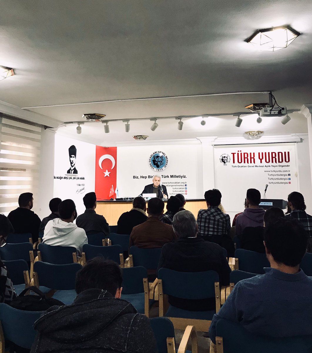Türk Ocakları Akademisi'nin 2.hafta dersi 'Türk Ocakları'nın Kuruluşu ve Milli Mücadele Dönemi'ndeki Önemi' başlığıyla Prof. Dr. Yusuf Sarınay'ın anlatımıyla gerçekleştirildi. Dersimizi izlemek için: youtu.be/RiZ57WKQjsQ