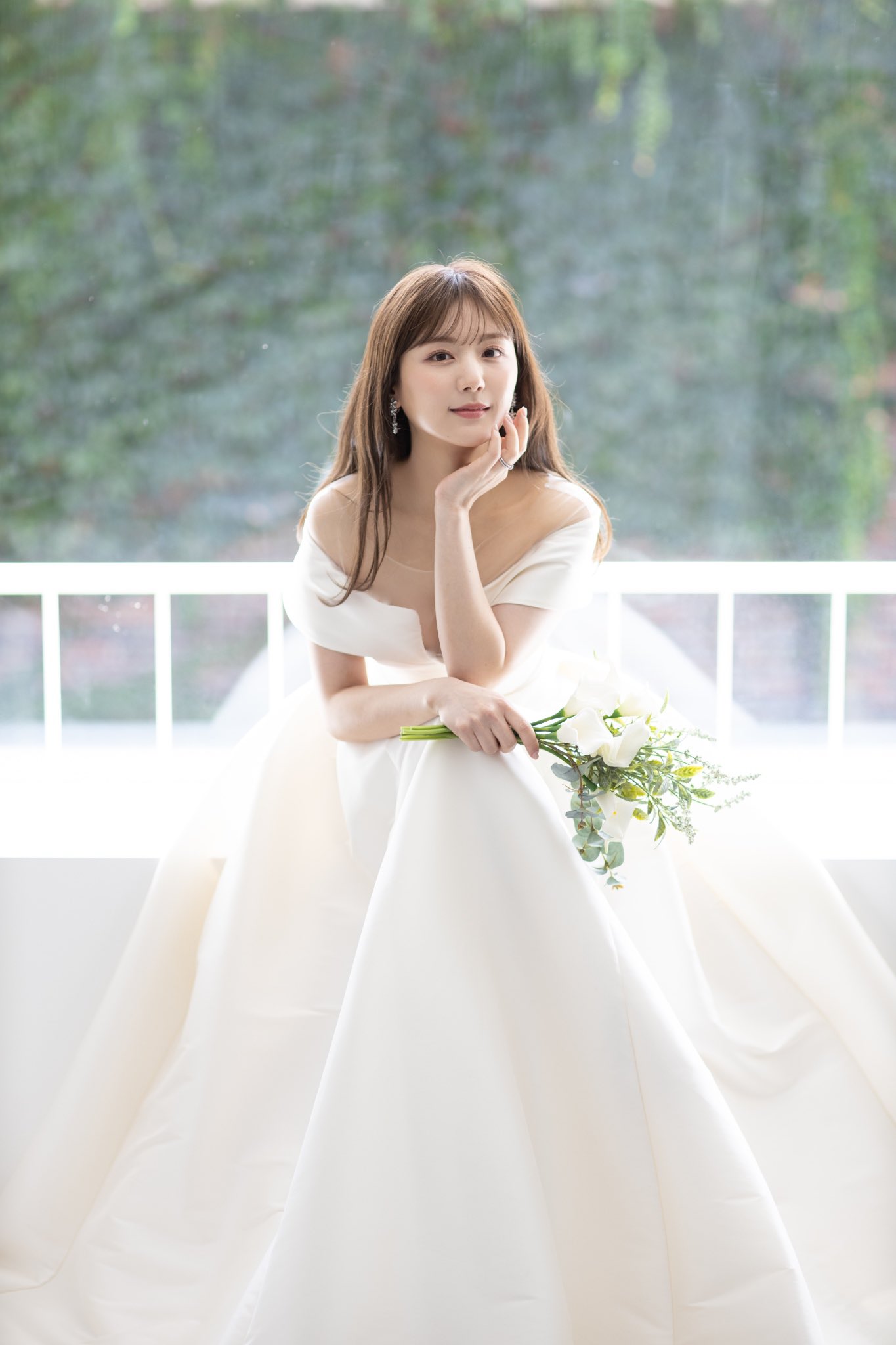 ひよん 絶賛ダイエット中 Ar Twitter ウェディングフォトを待ち受け にしたいって言ってくれる方たくさんいるのだけど全然して みんなの待ち受けになるの嬉しい T Co Iemoghsz2s Twitter