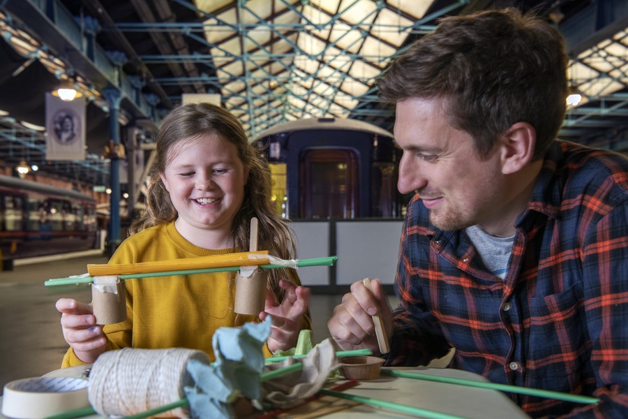 Looking for free things to do this half term? Visit the National @RailwayMuseum for all things robotic. 🤖 Free activities every day, from creating your own invention to coding your own robot. 🎟️ Book your free tickets now: railwaymuseum.org.uk/whats-on/robot… #ad