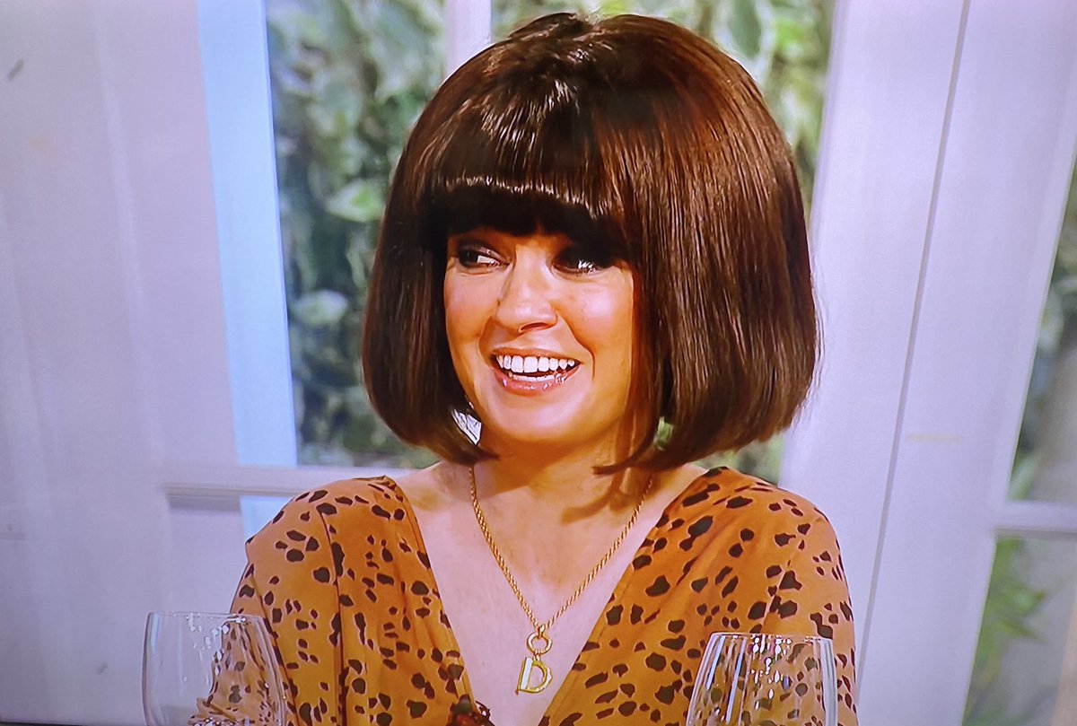 Howgozza's tweet photo. When you have #saturdaykitchen at 10 but a Flintstones fancy dress party at 12. https://t.co/d3WAST1cHb
