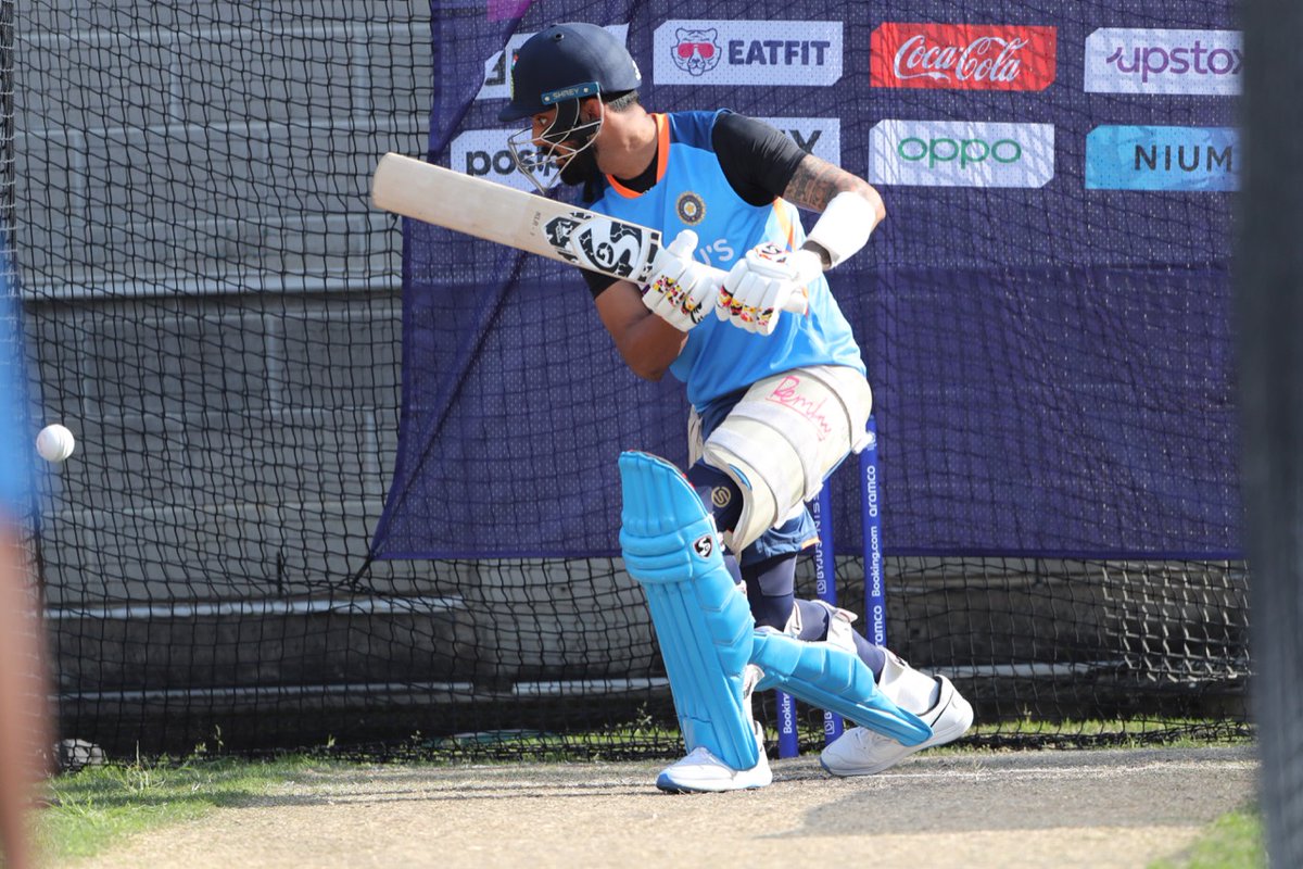 Snapshots from #TeamIndia's training session at the MCG ahead of #INDvPAK tomorrow 📸📸