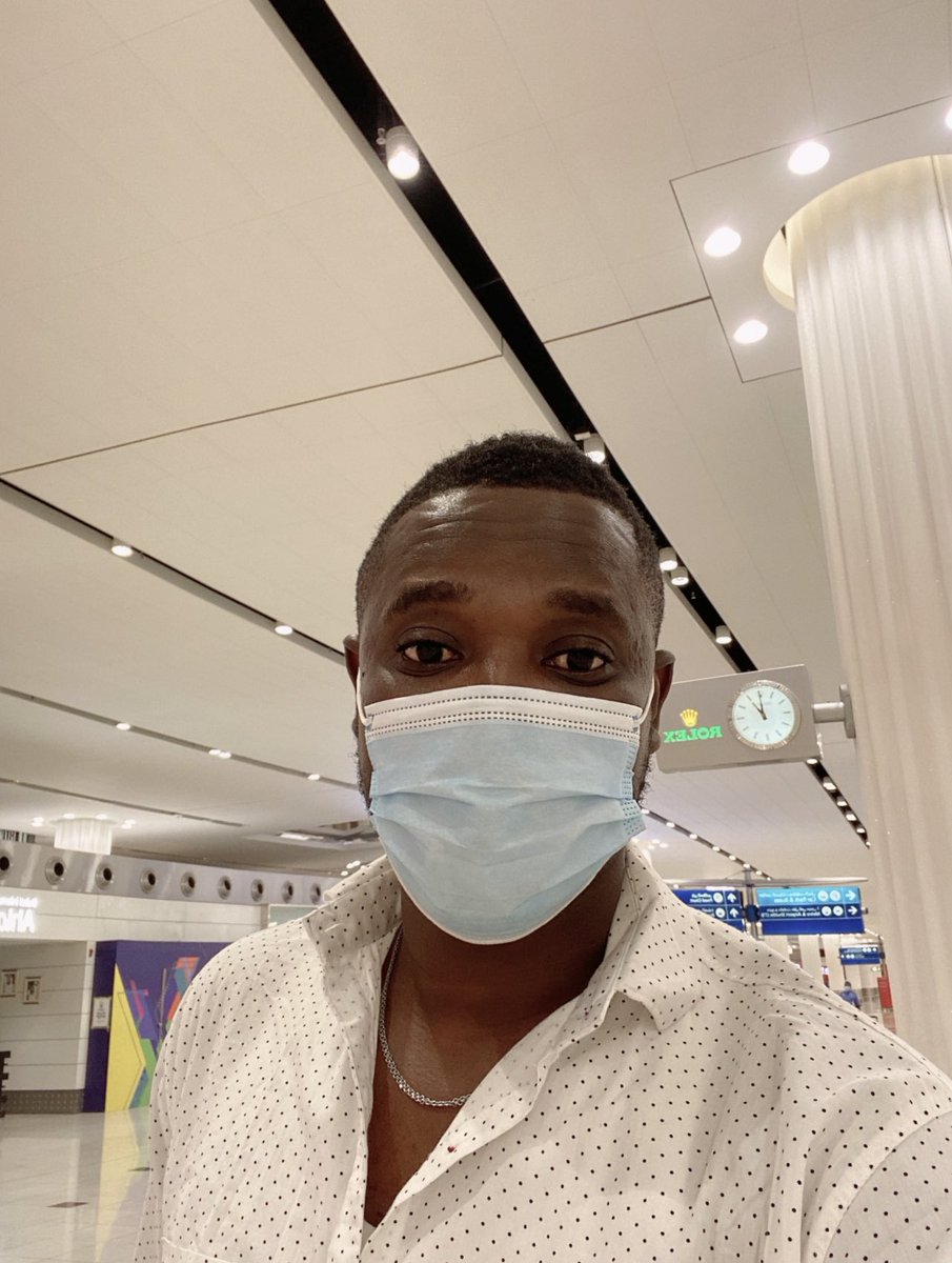 Iameniolamyde's tweet photo. Last last , I don finally japa . Make the last person to leave Buhari and Agbado off the light. I’ll be back when it’s finally POssible. 😍 https://t.co/Cvr7hqiD5I