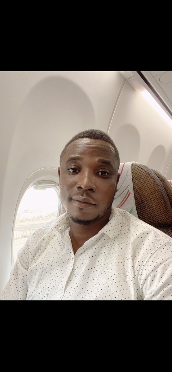 Iameniolamyde's tweet photo. Last last , I don finally japa . Make the last person to leave Buhari and Agbado off the light. I’ll be back when it’s finally POssible. 😍 https://t.co/Cvr7hqiD5I