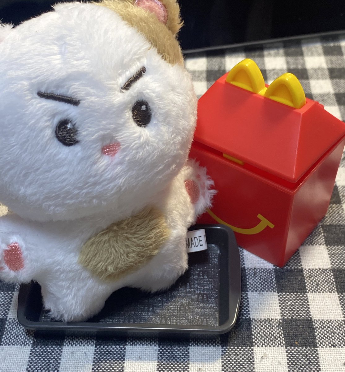 유진 tweet media