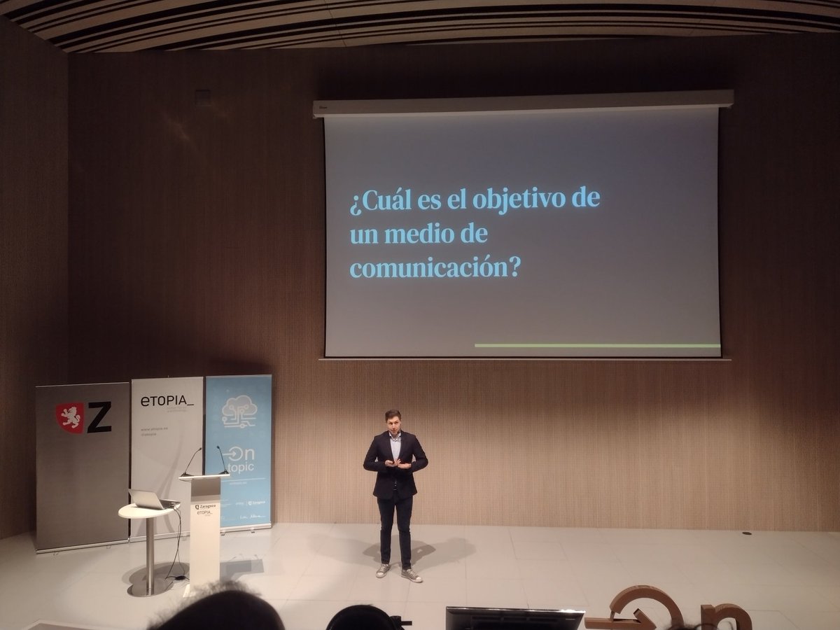 💻 Sábado de #formación en <a href="/OnTopicos/">OnTopic</a> (<a href="/etopia_/">Etopia: Emprendimiento, Innovación y Tecnología</a>)
 
1️⃣ Taller de innovación con <a href="/soymariovidal/">Mario Vidal 🚀</a> (<a href="/elespanolcom/">EL ESPAÑOL</a>)

Innovar en la industria de los #medios y la #comunicación, más que una opción, es una necesidad.

Objetivo: destacar entre la competencia y ofrecer buenas experiencias