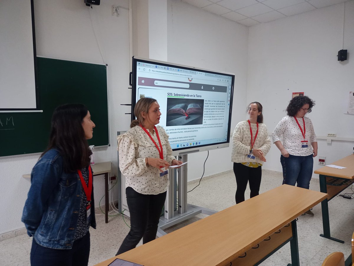 Culminamos el H1R1 en #E3x con el cuento "SOS sobreviviendo en la Tierra" #E3xmarte #E3x22