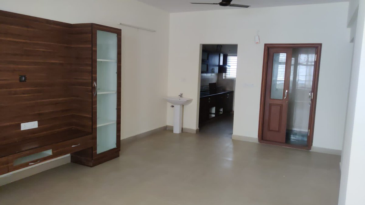 btgagan's tweet photo. @twitrbnb 
Hey Folks!
We are moving out from our 2BHK Semi Furnished apartment which is in 19th Main, Sector 3, HSR layout.

Rent :- 27k/-
Maintaince: ~500/-
Deposit :- 1L/- https://t.co/v6yBZ8JkBa