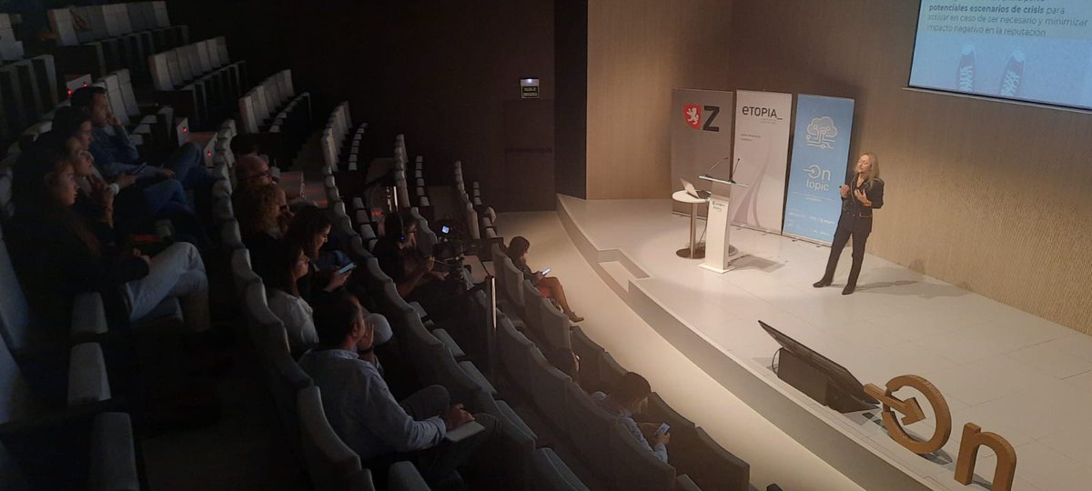 "El éxito de la gestión de crisis pasa por anticiparse: sistema de alertas, materiales preparados, portavoces definidos... Siempre con una hoja de ruta flexible", explica <a href="/nataliasara2/">Natalia Sara Mendinueta | COMUNICACIÓN DE CRISIS</a> en <a href="/etopia_/">Etopia: Emprendimiento, Innovación y Tecnología</a>