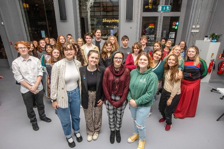 limerickyouth's tweet photo. @comhairlelimk launch equality projects, My Island photo exhibition takes pride of place in Nicholas St, details of Halloween festivites and more in this week's #Infolink #limyouth #lys #ctc @ywirl @LimClareETB @iacto5 - https://t.co/ToG5t2nUvy https://t.co/1hyetk6D6U