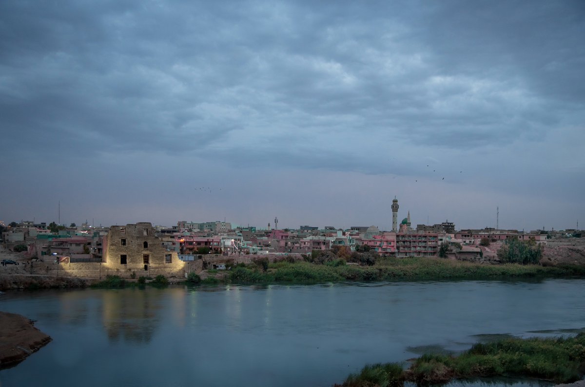 AliBaroodi's tweet photo. I can't imagine Iraq without rivers. Tigris &amp; Euphrates gave this land a name &amp; identity, Mesopotamia. This photo cooled &amp; warmed my heart y-day. I got rain wet after a harsh summer of frequent dust layers that left our houses, streets, &amp; ethng brown. May it be a rainful winter. https://t.co/ykUNvWE0qC
