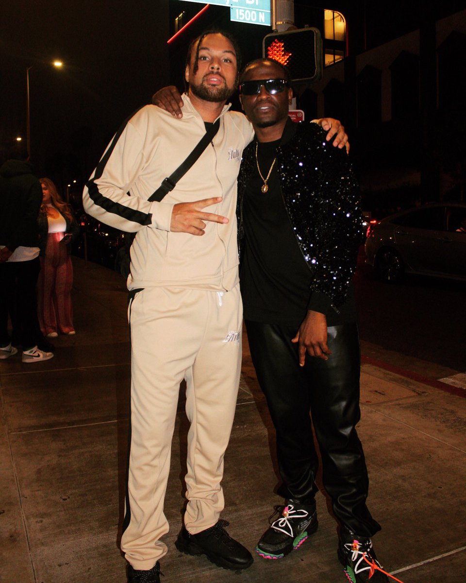 Onassis 🇳🇬 tweet media