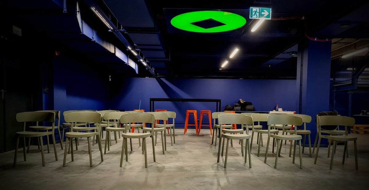 We are now finishing setup for LAN Finals of #PolishQuakeLeague by <a href="/hotseat_gg/">HotSeat</a>.

Camping at @BaseStackGaming in Lodz to start the fucking show at 14:00 CEST

Tune in to twitch.tv/hotseat_gg for English coverage.