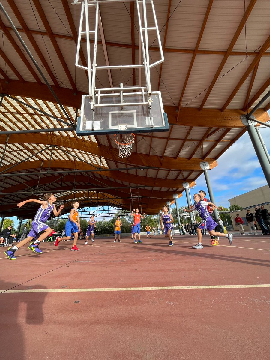 GSDcdeportivo's tweet photo. Comienza la liga @FBMadrid de #baloncesto para muchos de nuestros equipos @GSDcdeportivo. ¿Se podrá conseguir nuevamente el subcampeonato? Confiamos en TODOS vosotros... https://t.co/QjFfpWpZLf