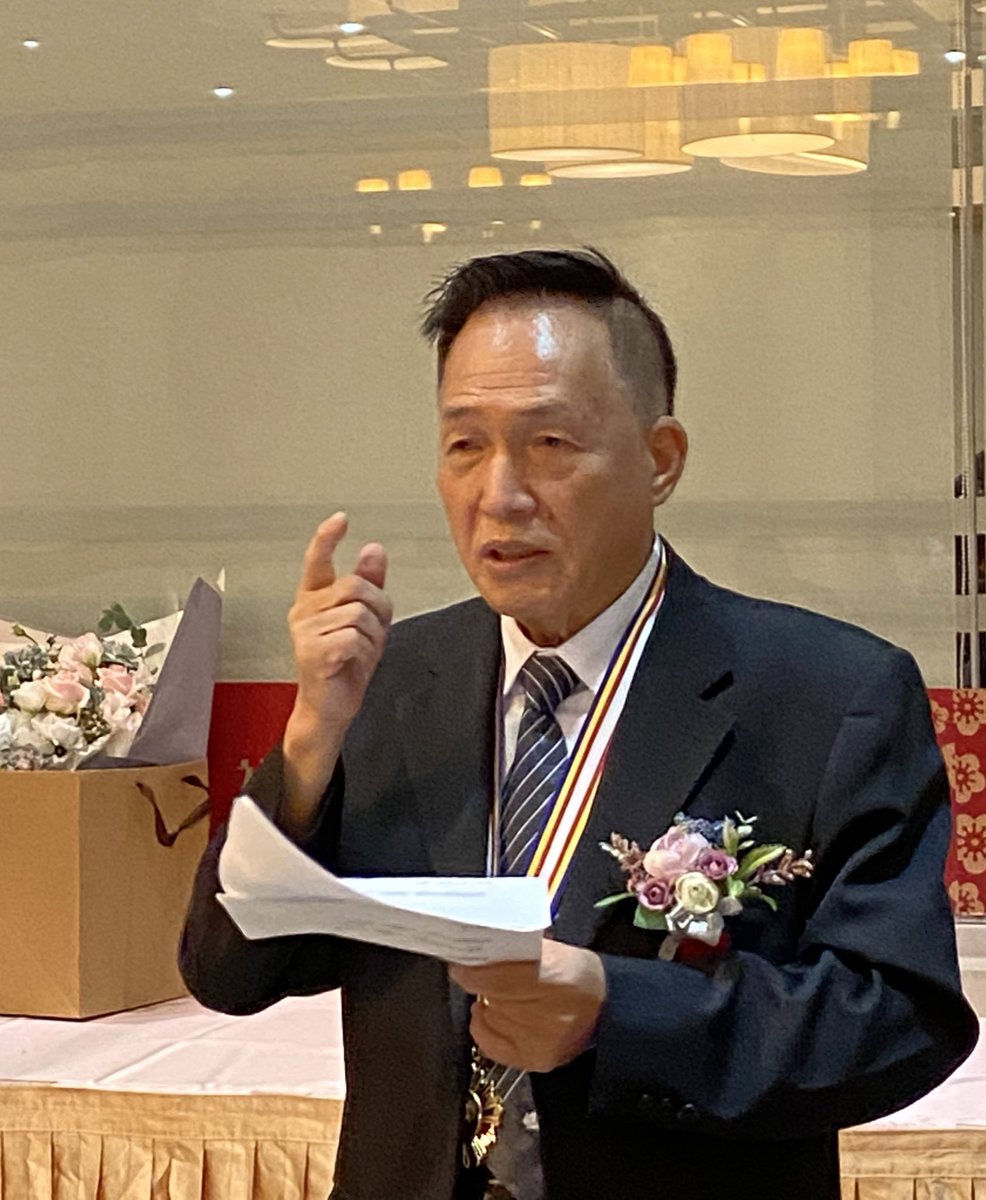 第32屆醫療奉獻獎 32th Medical Contribution Award 
台灣急診醫學之父 - 胡勝川教授。帶領出台灣急診醫學的專業核心價值。
Sheng-Chuan Hu, the father of Taiwan Emergency Medicine - driving the true value of Emergency Medicine into the Healthcare system of Taiwan.
