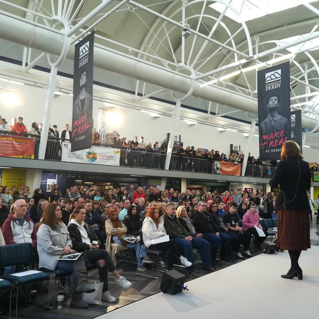 Dr. Daithí McMahon tweet media