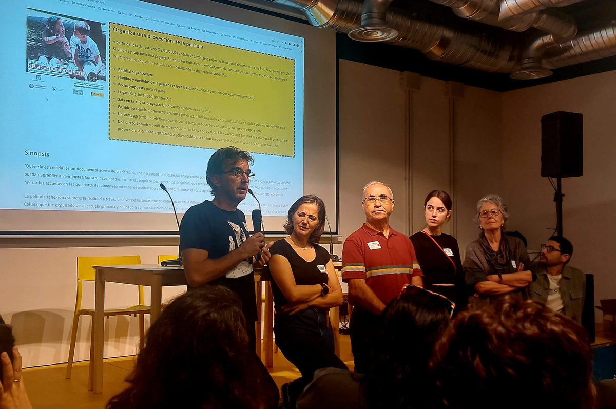 Part de l'equip que ha fet possible junt amb les famílies el documental #QuererlaEsCrearla que es va estrenar ahir.
<a href="/QuererlaCrearla/">Quererla es crearla</a> 
creemoseducacioninclusiva.com/documentar-un-…