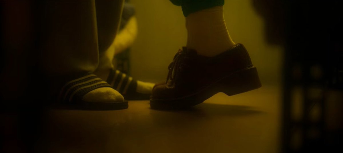 kdramamiss's tweet photo. my favorite silhouette shot .. i'm still stuck with them in this moment  #20thCenturyGirl https://t.co/0PwguzxKEu