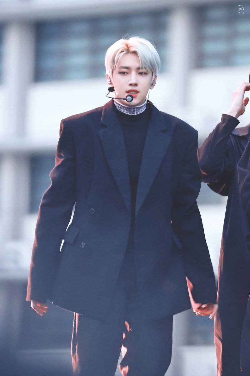 DateLove1206's tweet photo. 221022HQ

우쭈쭈~

#재찬 #JAECHAN #DKZ https://t.co/8zZAVD1hOu