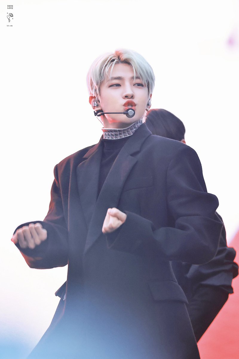 DateLove1206's tweet photo. 221022HQ

우쭈쭈~

#재찬 #JAECHAN #DKZ https://t.co/8zZAVD1hOu
