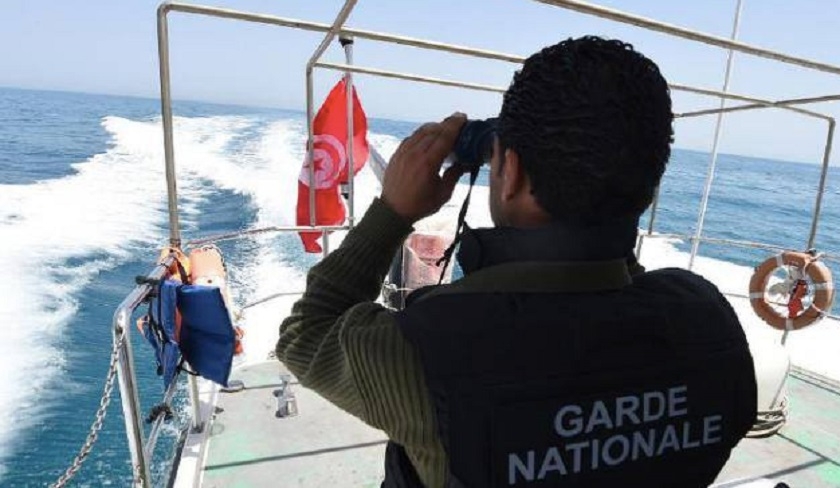 Tunisie : 800 migrants interceptés en une nuit, 1 300 passeurs arrêtés en quelques jours
fdesouche.com/2022/10/22/tun…