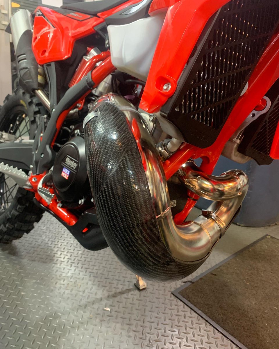 STARSTRADING's tweet photo. S様
ご成約ありがとうございます！

#starstrading #スターズトレーディング #beta #ベータ　#betamotor1905 #betamotorjapan #RR2t300 #RR2t250 #rr2t200 
#RR2t125 #RR2tRacing #RR4t https://t.co/6Se3YdT2Ek