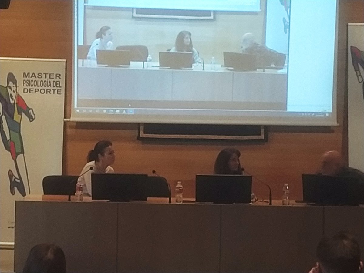 Aprendiendo -muchiiiisimo- sobre experiencias de Coaching Outdoor con <a href="/raquelrtorrado/">RAQUEL RODRIGUEZ</a> y <a href="/GemaSancho/">Gema Sancho</a> en las Jornadas de Actualización del <a href="/PsideporUNED/">Máster Psicología del Deporte UNED</a>