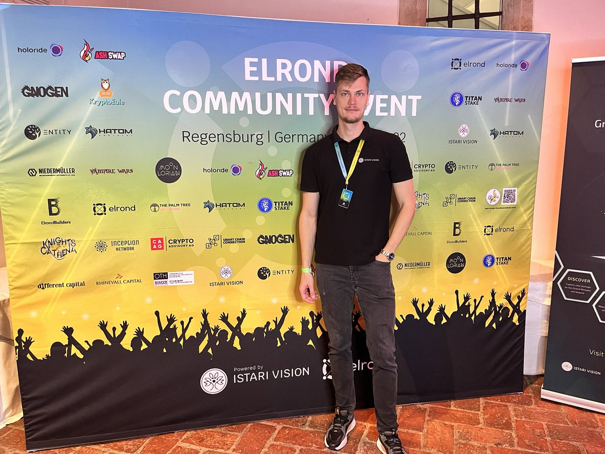 RobTheMarketss's tweet photo. Ready for the #Elrond German Community Event!

Presentations about to kick off soon.🤩
#Crypto https://t.co/zbOXtbahJb