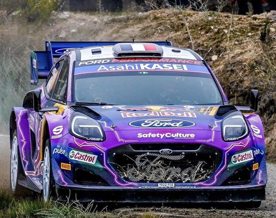 FordSpain's tweet photo. Empieza una nueva jornada en @RallyRACC 🇪🇸 Ya tenemos al equipo @MSportLtd compitiendo a bordo del #FordPumaRally1 #Hybrid por las carreteras catalanas... ¿Caerá podio este finde? 🙌🏻 

Hagan sus apuestas #FordFans #MSPORTERS https://t.co/aZPQc5m40t