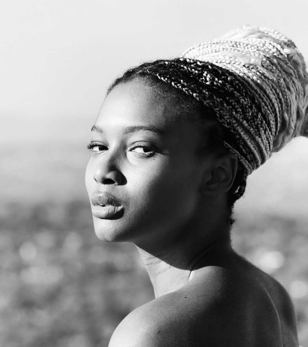 lwanie's tweet photo. Black womxn yesses!
#Thase ✨ https://t.co/4UyrITlX4v