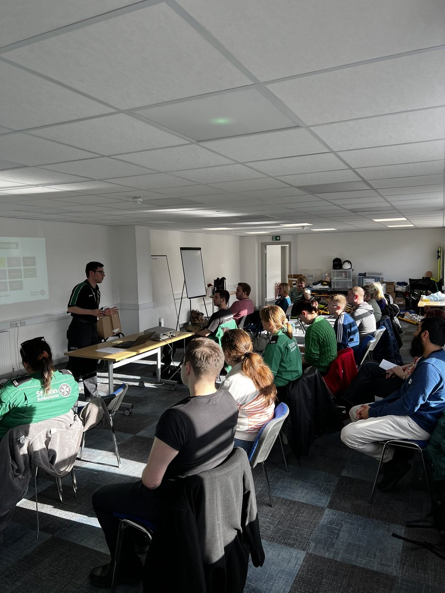 Day one of the trainee Emergency Ambulance Crew Course at Warrington underway, 16 new EAC’s pending <a href="/stjohnambulance/">St John Ambulance England</a> @SJAIntTraining <a href="/danbevis/">Dan Bevis</a> @chrisadamson192 <a href="/SJAOperations/">St John Ambulance’s Operations Team</a> @SJAAdamC  <a href="/jelliottmcpara/">Jennifer Elliott</a> 
Learning about CQC with Nurse Rob