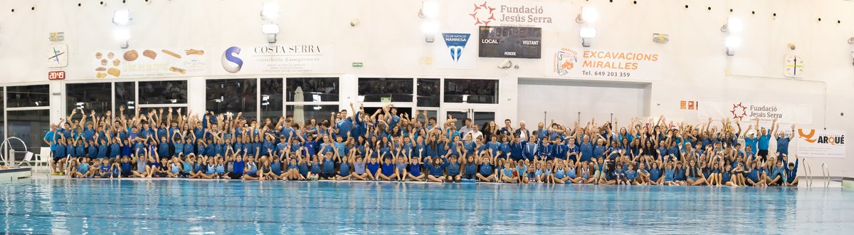 CNManresa_'s tweet photo. Ahir vam celebrar la presentació dels equips de la nova temporada del Club Natació #Manresa
Més de 300 esportistes de les 4 seccions del Club: #natació, #waterpolo, #natacióartística i #Triatlo
Que tingueu tots una bona temporada!!💪🏻
#Forminsa @fibracat #EstructuresArqué https://t.co/yLskRGZzR3