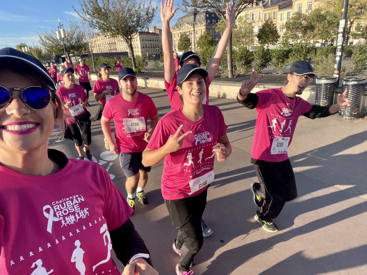 tehtris's tweet photo. La team @tehtris mobilisée pour #OctobreRose 🎀🌷💕aux 7kms de la Course au Ruban Rose 🎀 de @Bordeaux en soutien au dépistage et à la recherche contre le cancer du sein ! 

Fiers de sponsoriser nos équipes 🙏🏻. Bravo et merci à toutes et tous. 🤩
#cybersecurite https://t.co/Ae63SXvda0