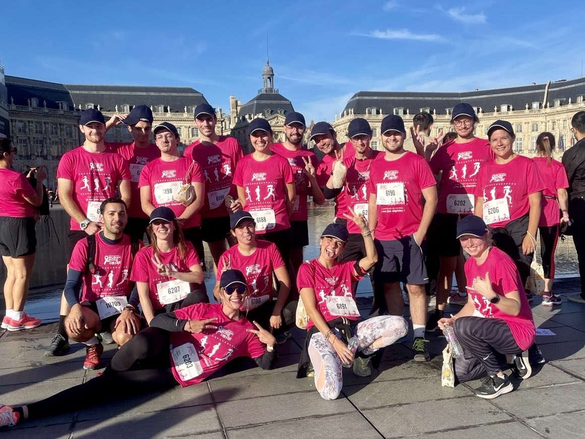 tehtris's tweet photo. La team @tehtris mobilisée pour #OctobreRose 🎀🌷💕aux 7kms de la Course au Ruban Rose 🎀 de @Bordeaux en soutien au dépistage et à la recherche contre le cancer du sein ! 

Fiers de sponsoriser nos équipes 🙏🏻. Bravo et merci à toutes et tous. 🤩
#cybersecurite https://t.co/Ae63SXvda0