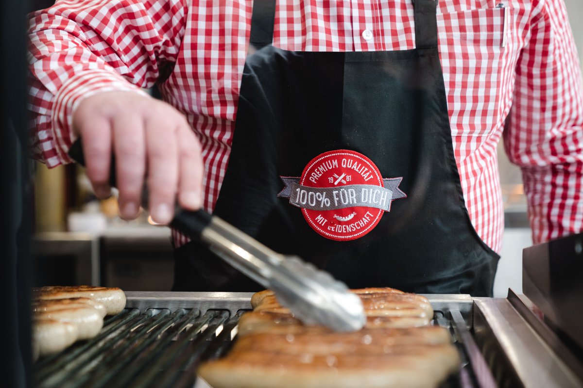 Extrawurst UK - Honest, delicious food just for you.

All of our premium products are cooked to perfection with passion!

Try our Authentic German Bratwurst, your way! Always fresh off the grill!

#bratwurst #sausage #hotdog #birmingham